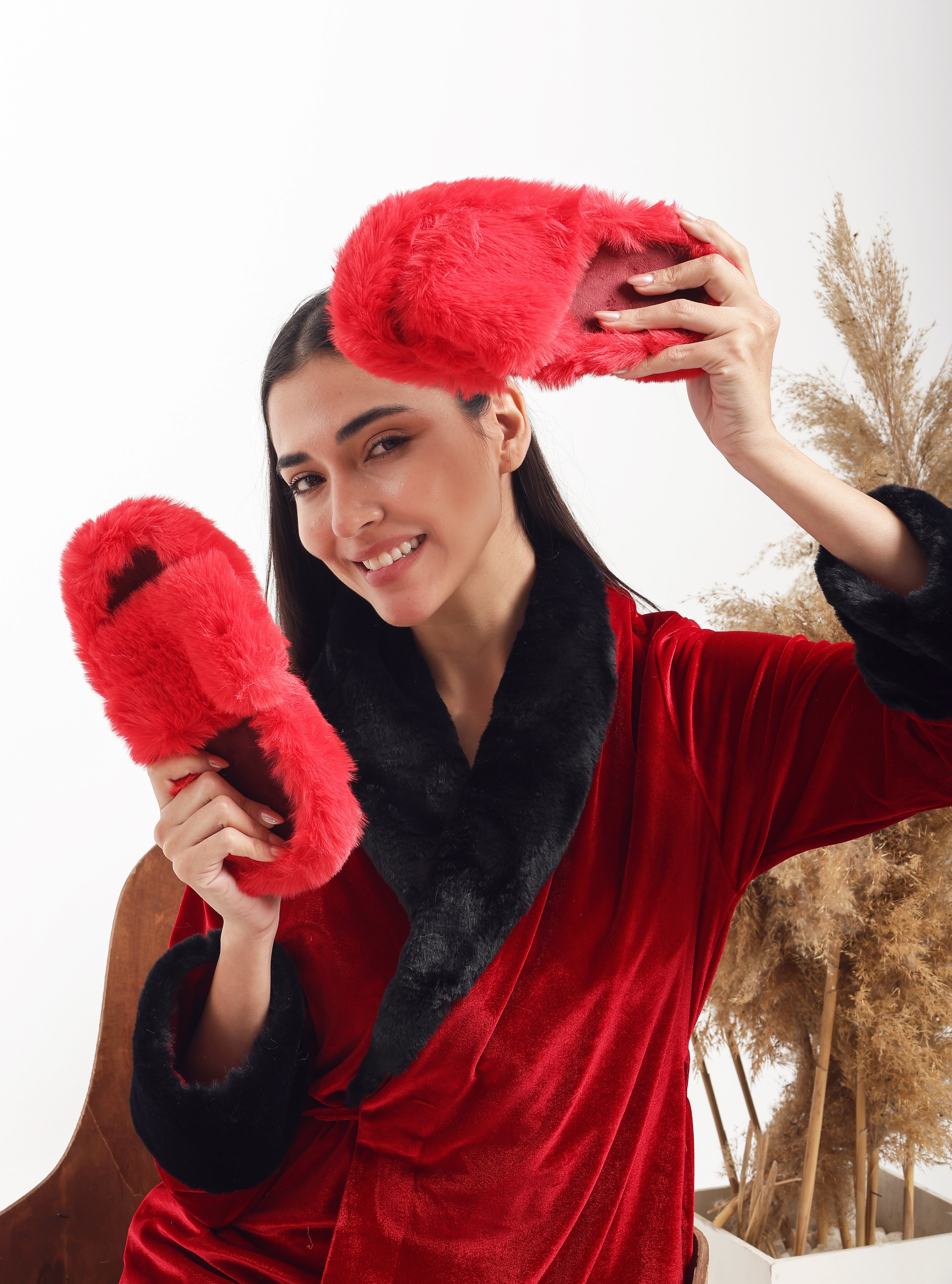 Faux Fur Open-Toe Slippers - Red